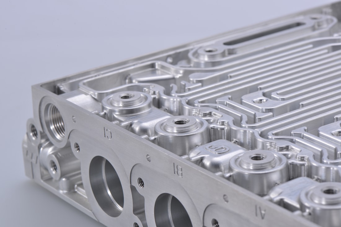 Hydraulic Manifold — 7075-T6 Aluminum